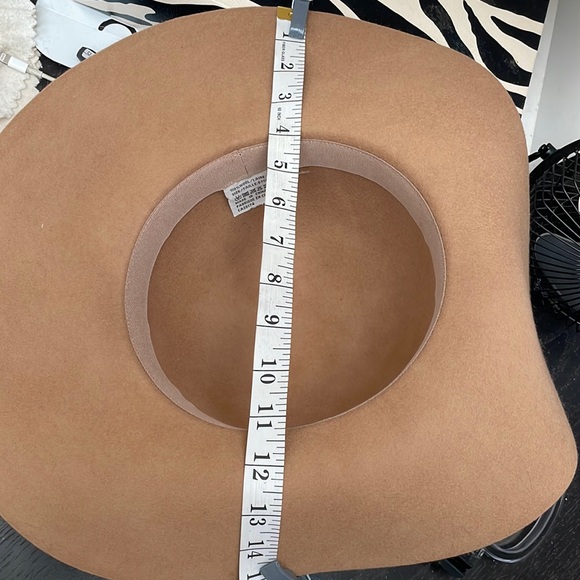 Beautiful Camel Felt Winter Hat with Real Fur Accent - Picture 5 of 8